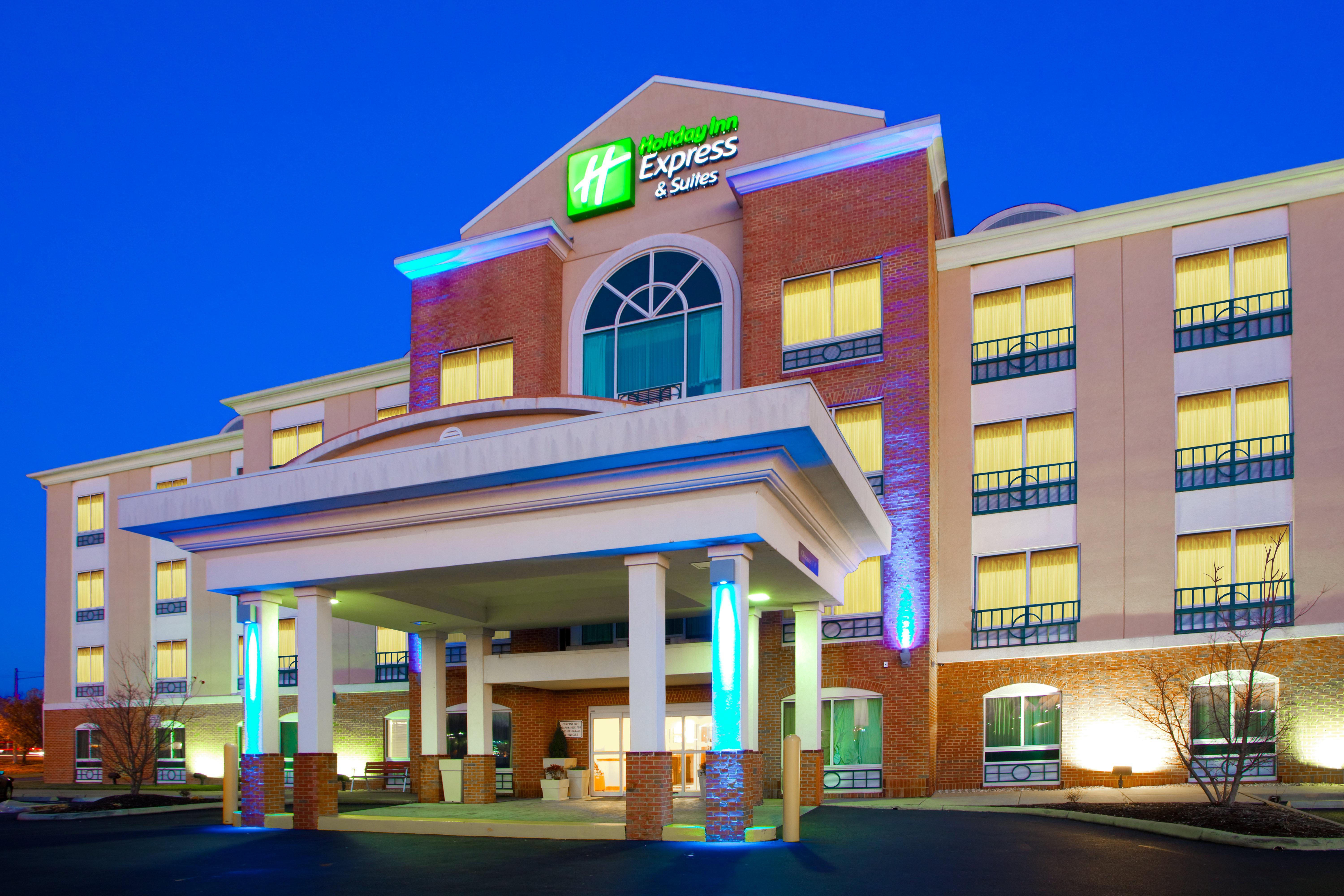 Holiday Inn Express Hotel & Suites Woodbridge, An Ihg Hotel Экстерьер фото